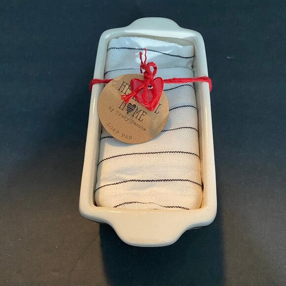 Heartful Home Mini Loaf Pan with Towel Holly Berry by Artist Tracy Pesche New - Picture 9 of 10